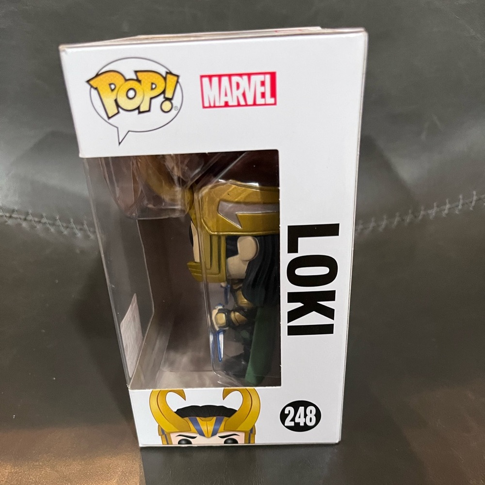 Loki Ragnarok Marvel Collector Corps Funko Pop - Picture 2 of 6